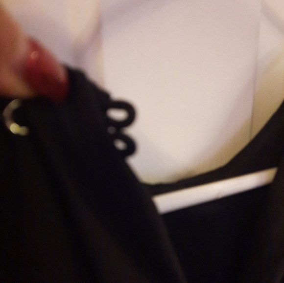 Black Fit and Flare Sleeveless Midi Dress for An Elegant Event - Picture 2 of 12